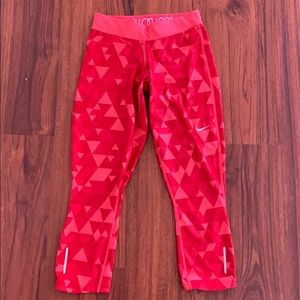 Nike dri-fit crop leggings